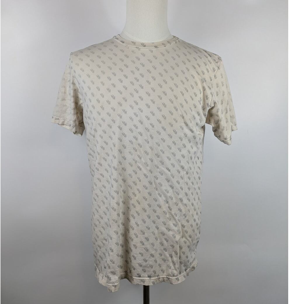 Mens Volcom Med White T-Shirt V-Stain Collectible Logo Rare Short Sleeve Graphic